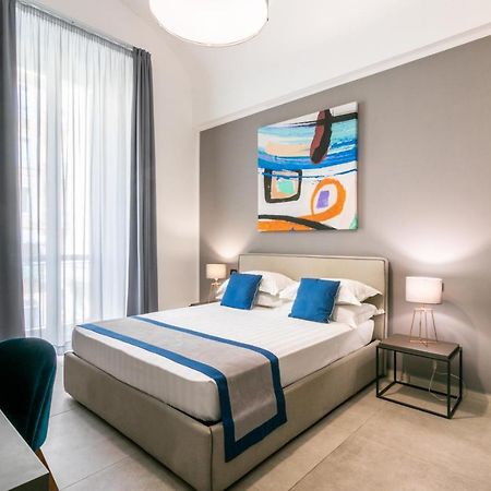 Bespoke Roma Suites מראה חיצוני תמונה