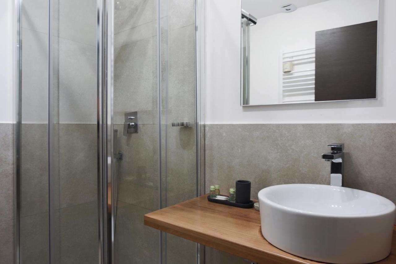 Bespoke Roma Suites מראה חיצוני תמונה