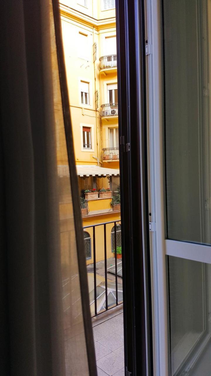 Bespoke Roma Suites מראה חיצוני תמונה