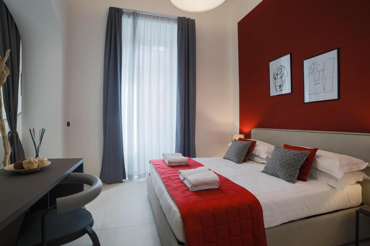 Bespoke Roma Suites מראה חיצוני תמונה