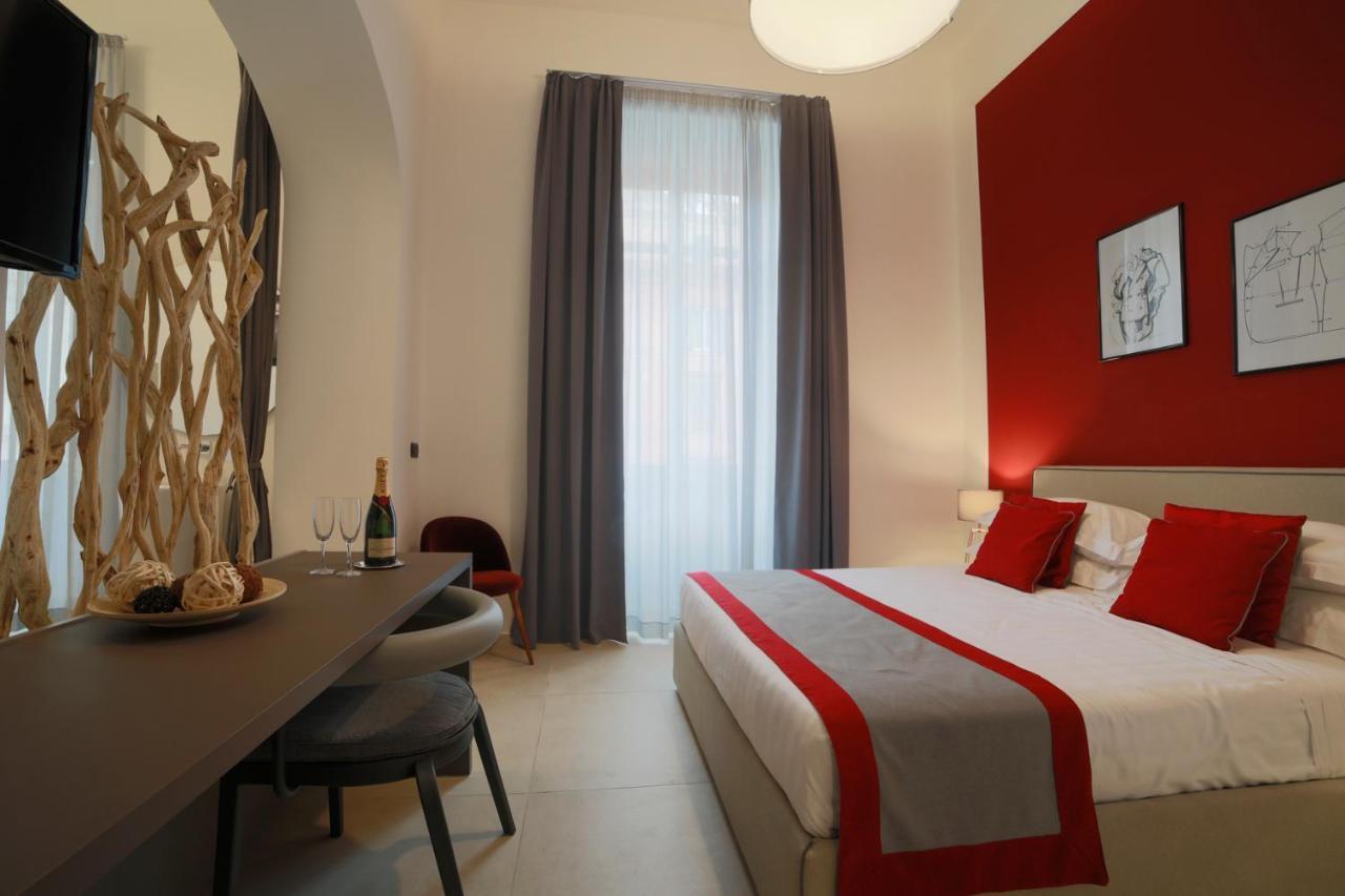 Bespoke Roma Suites מראה חיצוני תמונה