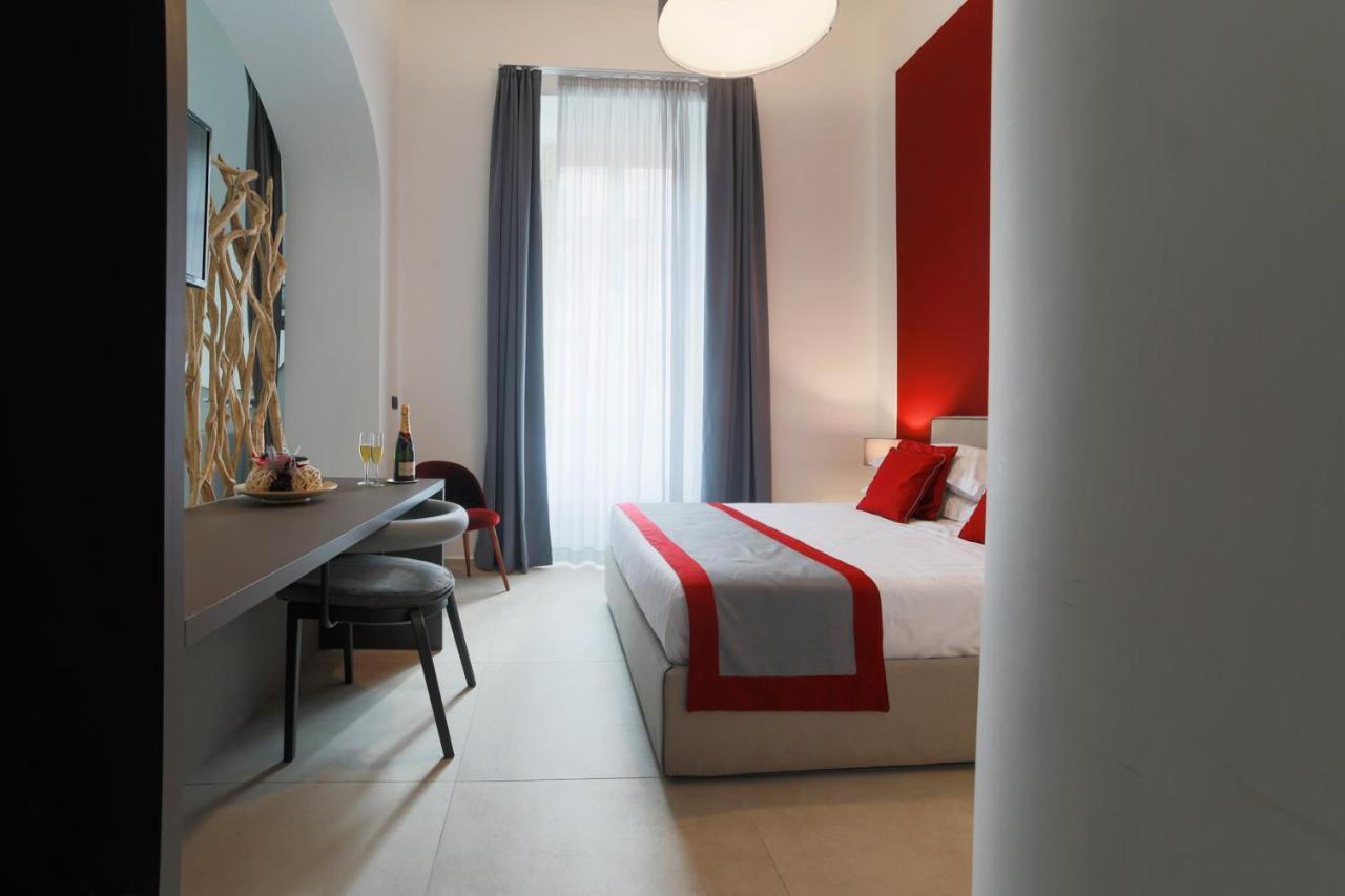 Bespoke Roma Suites מראה חיצוני תמונה